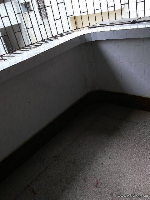 梅县丽群小学旁 2室2厅 精装修,有小区停车