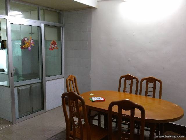梅县丽群小学旁 2室2厅 精装修,有小区停车